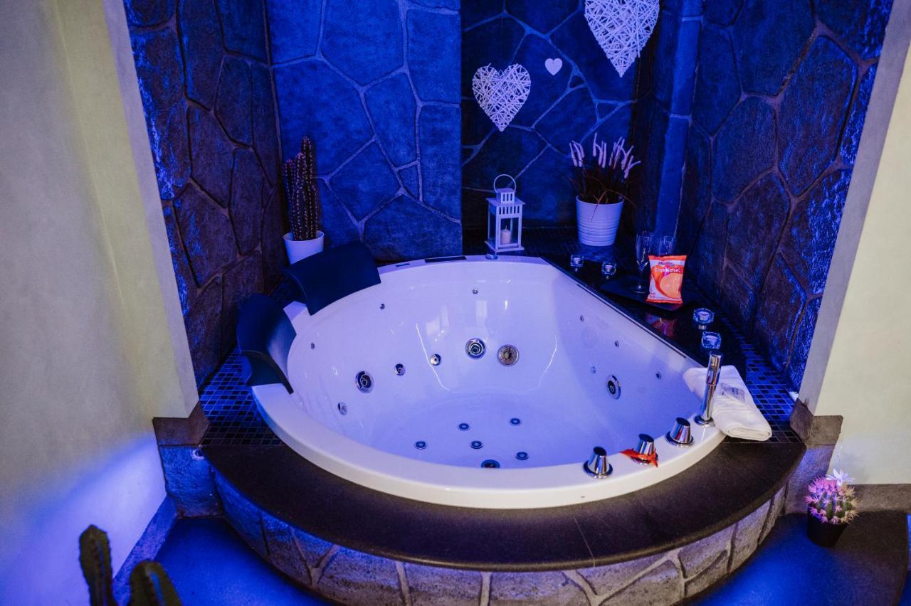 Th Luxury Suite Giardini-Naxos Exterior foto